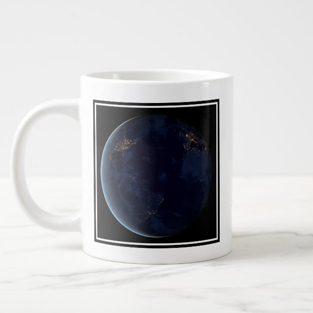 Grande Tasse La nuit, lumière de la ville terrestre (Gauche)