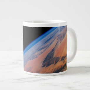 Grande Tasse L'Afrique Du Nord Et Le Vaste Désert Libyen.