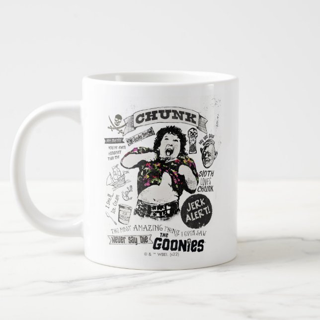 Grande Tasse Le Collage Retro de Goonies Chunk (Gauche)