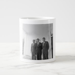 Grande Tasse Le président américain John Kennedy et ses frères,