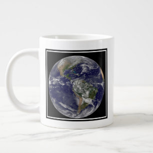 Grande Tasse Les Amériques Au Jour des terres.