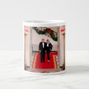 Grande Tasse Les pas de Noël Président Donald Trump & Melania