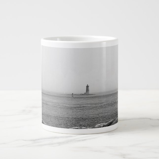 Grande Tasse Lighthouse in the Distance (Devant)