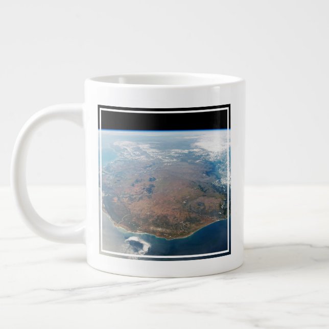 Grande Tasse L'Île De Madagascar. (Gauche)