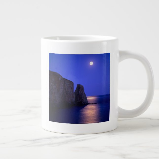 Grande Tasse Lune À Dusk | Côte Gaspe de Perce Rock Québec (Droite)