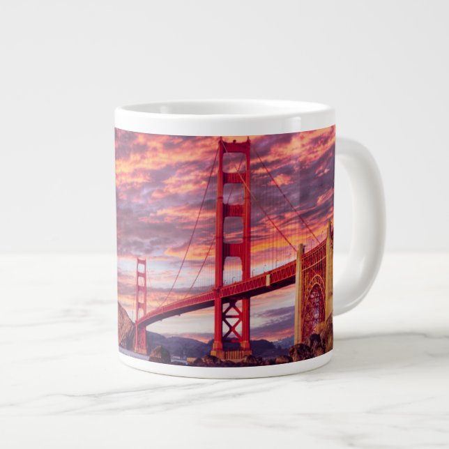 Grande Tasse Monuments | The Golden Gate San Francisco, CA (Devant droit)