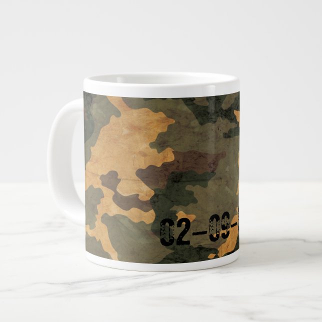 Grande Tasse Motif de camouflage vert vintage 2020 (Devant gauche)