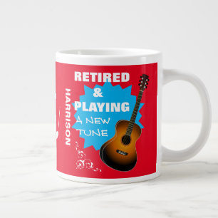 Grande Tasse Musiciens amusants à la retraite disant Guitare G