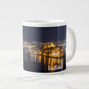 Grande Tasse Port de Malte illuminé la nuit
