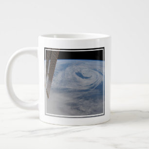 Grande Tasse Un Système De Faible Pression Mi-Atlantique.