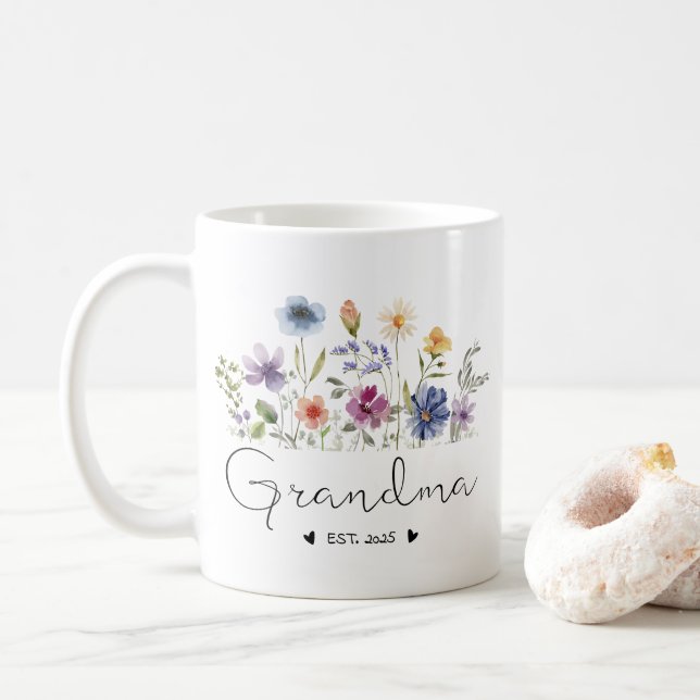 Grandma Baby Announcement Geschenke Est 2025 Kaffeetasse (Mit Donut)
