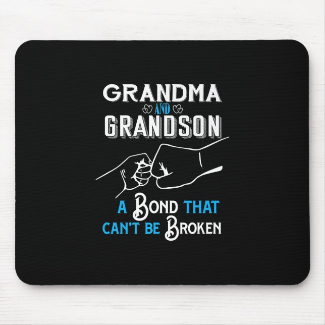 Grandma & Grandson Bond Premium Mousepad (Vorne)