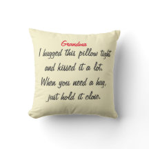 Grandma Hug Coussin : Une Embrace Douce et Confort