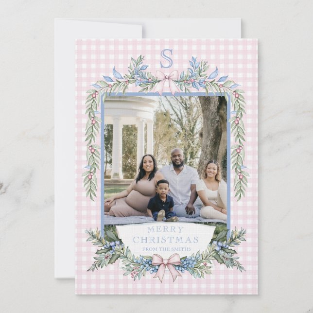 Grandmillennial Pink & Blue Holly Weihnachten Einladung (Vorderseite)