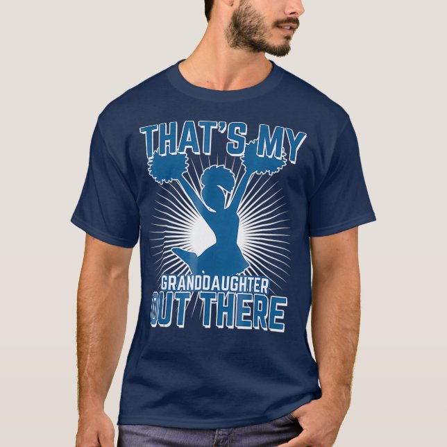 Grandpa bejubelt meine Großtochter da draußen T-Shirt (Vorderseite)