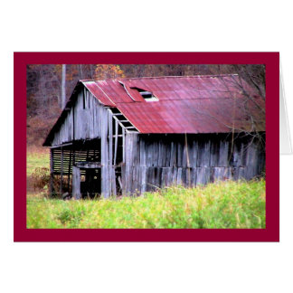 Grange de cheval d'abandon dans l'automne