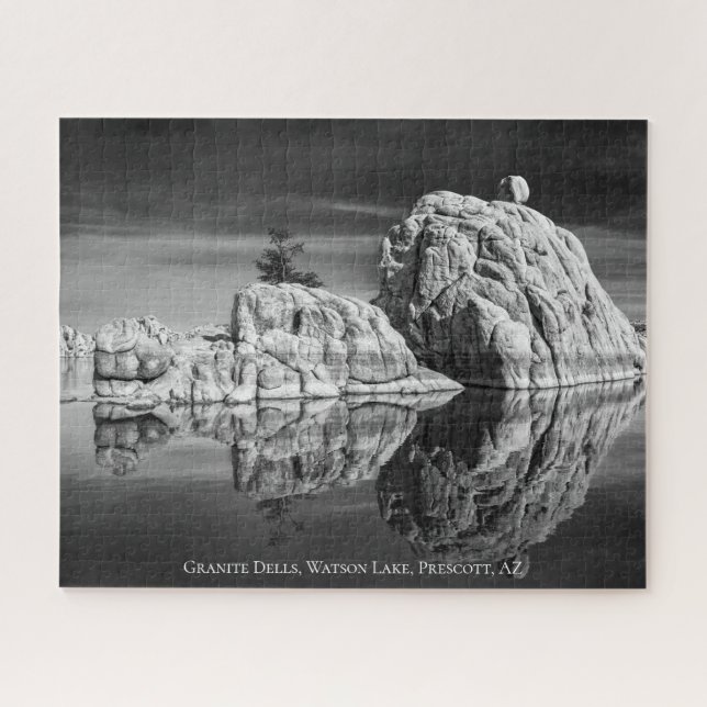 Granite Dells Watson Lake in Schwarz & Weiß (Horizontal)