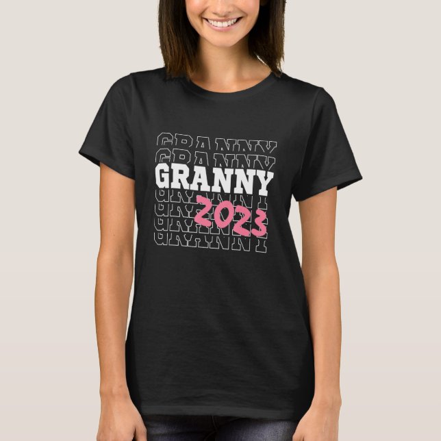 Granny 2023 U2013 Cool Oma Loading U2013 Nana  T-Shirt (Vorderseite)
