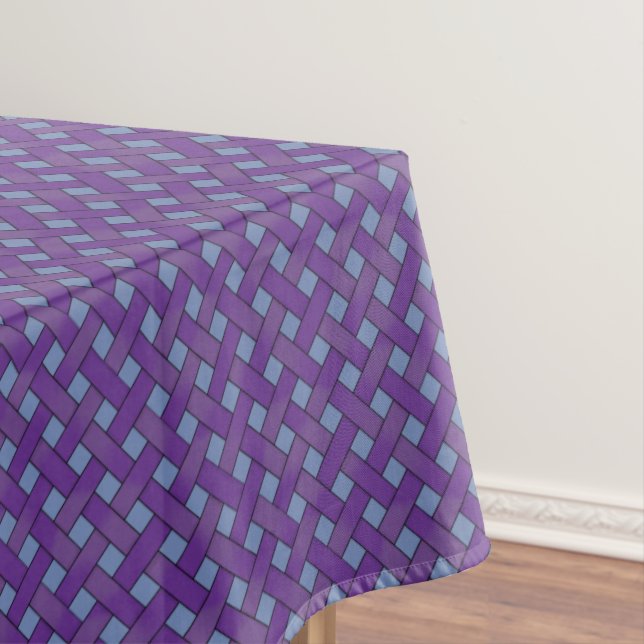 Graphic Woven Lila Rattan auf Custom Blue Tischdecke (Beispiel)
