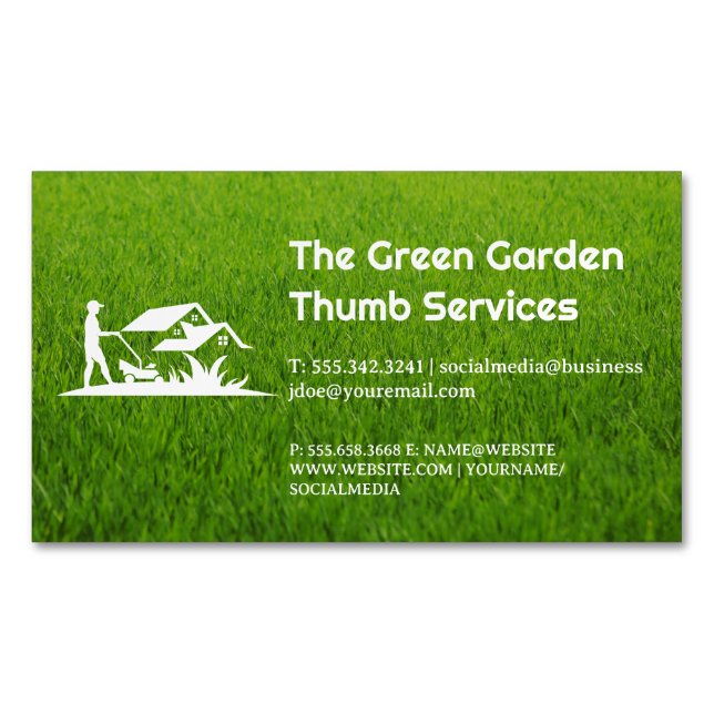 Grass | Gardener Cutting Lawn Magnetische Visitenkarte (Vorderseite)