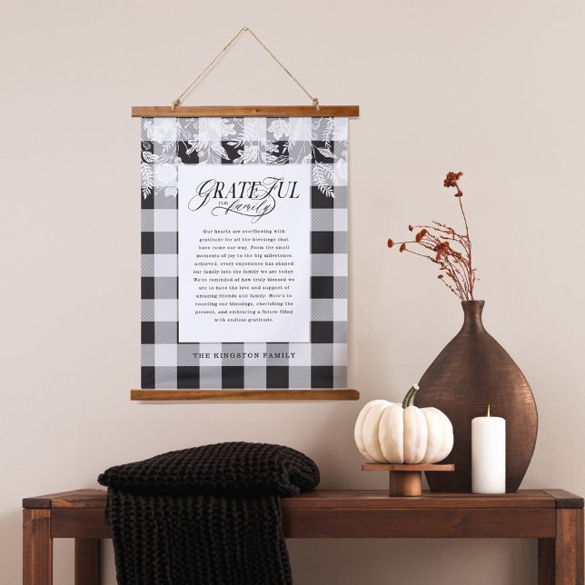 Grateful for Family Message Fall Foliage Plaid Wandteppich Mit Holzrahmen (Grateful for Family Message Fall Foliage Plaid Hanging Tapestry)