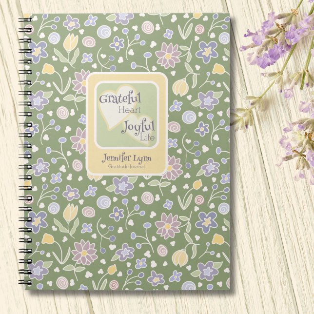 Grateful Heart Joyful Life Personalized Journal (Grateful Heart Joyful Life Floral Journal – Inspirational Green Notebook for Everyday Gratitude)