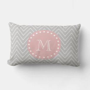 Grau & Baby Pink Modernes Zickzack Monogramm Lendenkissen