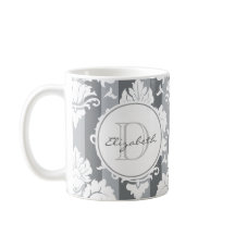 Grau gestreifter Damast-Monogramm-Becher