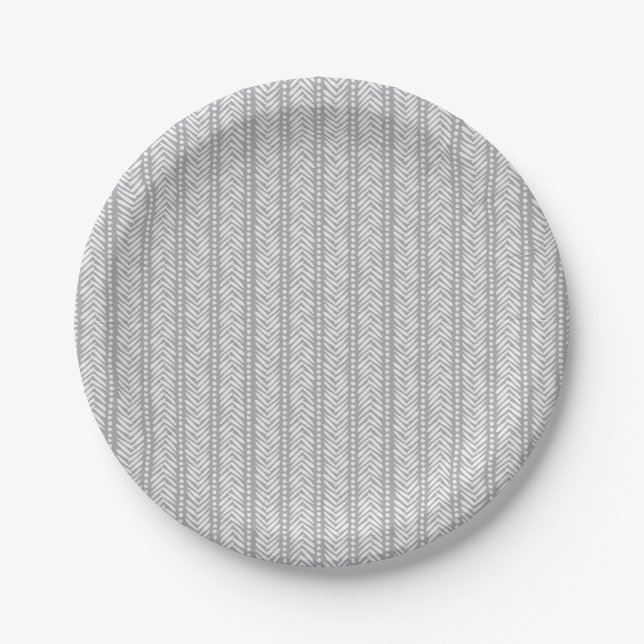 Grau gezeichnetes Chevron-Muster Pappteller (Vorderseite)