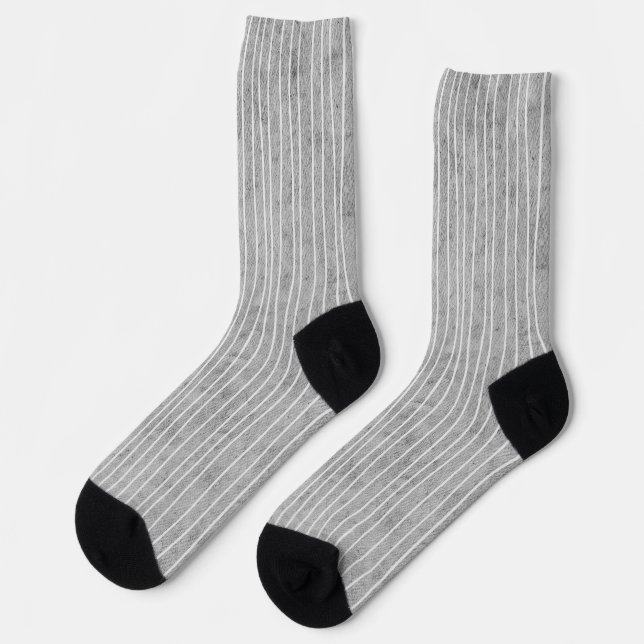 Grau mit blassfarbenen Streifen Socken (Linkes Detail)