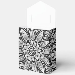 Grau Schwarz Weiß Handgezeichnetes Mandala-Design Geschenkschachtel