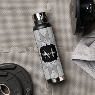 Grau Schwarz Weiß Mosaik Dreieck Muster Monogramm Trinkflasche