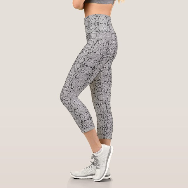 Grau-Silber-Anaconda-Snakeskin Capri Leggings (Links)