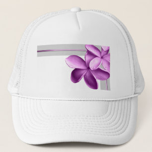Grau und AuberginePlumeria Truckerkappe