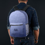 Graublaues geometrisches Maschenmuster Monogram Bedruckter Rucksack<br><div class="desc">Graublaues geometrisches Maschenmuster Monogram Bedruckter Rucksack. Coole Mode Accessoires Tasche für jeden. Blaues Dreieck geometrisches Mesh mit Licht bis dunkel ombre Farbverlauf Design. Erstellen Sie einen einzigartigen und personalisierten Rucksack mit einer benutzerdefinierten Touch! Modernes Monogramm mit Ihrem Initial und Ihrem Namen für diesen persönlichen Flair.</div>