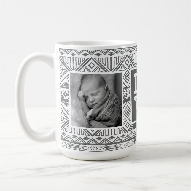 Graue aztekische Muster | LIEBE mit Fotos Kaffeetasse (Links)