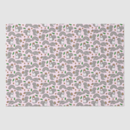 Graue Eichhörnchen auf rosafarbenem Gewebe Seidenpapier