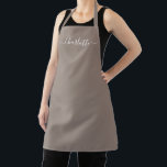 Graue Graue-Syndrom Schürze<br><div class="desc">Personalisiert beige Greige benutzerdefinierte moderne Skriptname Text monogram solide schlichte Farbe mädchenhaft elegant elegante beige greige und weiße Text Küche Schürze. Anpassen,  personalisieren Sie es mit Namen,  Zitat,  Phrasen oder Text. Geeignet für Köche,  Koch,  Keramik,  Keramiken,  Handwerk,  Arbeit,  Küche,  Backen,  Grillen,  Grill etc.</div>