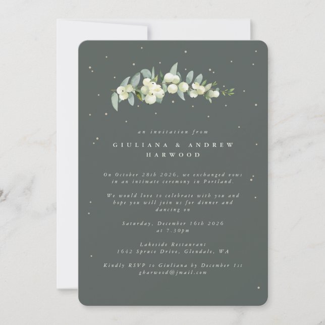 Graue grüne Snowberry+Eukalyptus Hochzeitempfang Einladung (Vorderseite)
