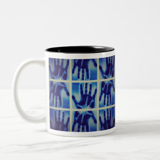 graue Hand Zweifarbige Tasse (Links)