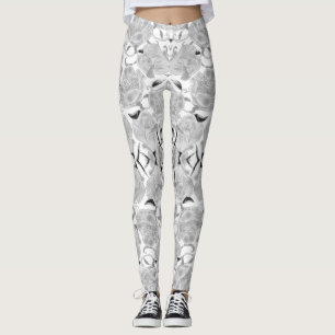 Graue Rosen auf weißen Leggings