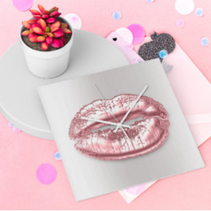 Graue Silber Kiss Lips Rosa Gold Makeup Artist Quadratische Wanduhr