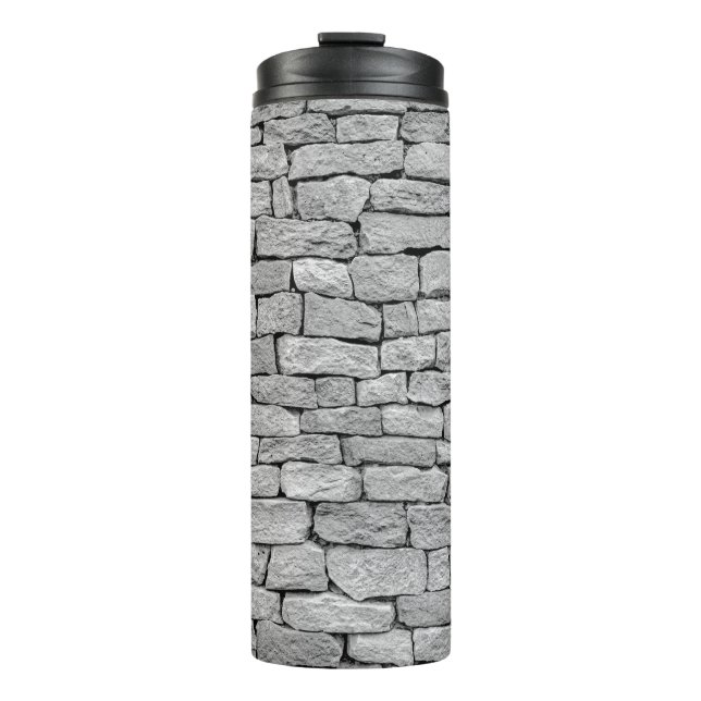 Graue Steinmauer, abstrakter Hintergrund. Thermosbecher (Vorderseite)