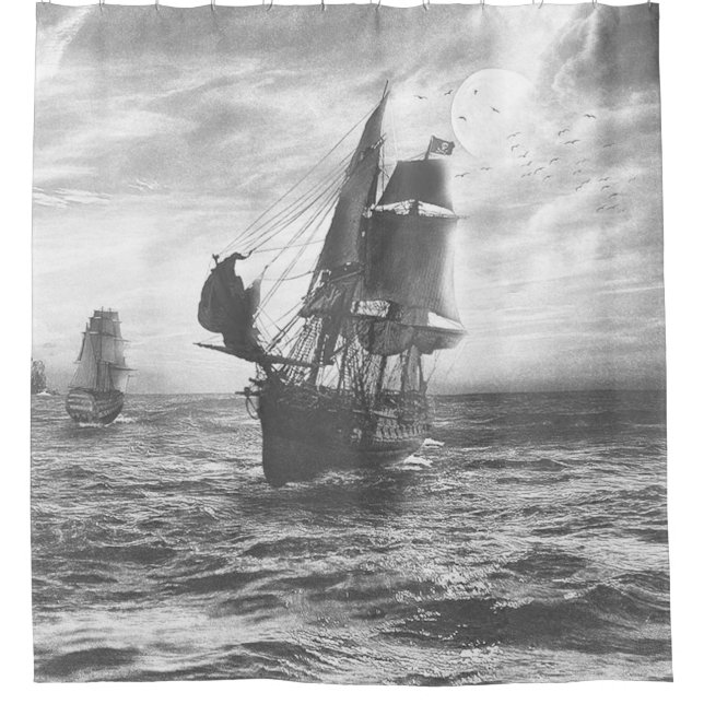 Graue Stormy Rainy Pirate Ships Dusche Duschvorhang (Vorderseite)