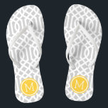 Graue und gelbe Trellis Monogramm Flip Flops<br><div class="desc">Maßgeschneiderte,  bedruckte Flop-Sandalen mit einem stilvollen,  modernen Trellis-Muster und einem eigenen Monogramm oder einem anderen Text in einem Kreisrahmen. Klicken Sie auf Anpassen,  um Schriftart und Farben zu ändern oder eigene Bilder hinzuzufügen,  um ein einzigartiges Design zu erstellen!</div>