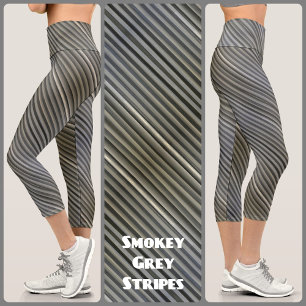 Graue und schwarze rauchige monochrome Streifen Ch Capri Leggings