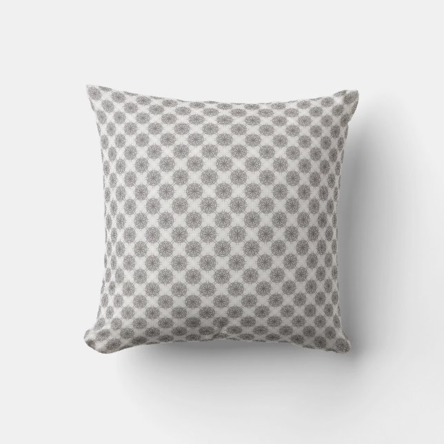Graue und weiße Mandella Polka Dots Kissen (Vorderseite)