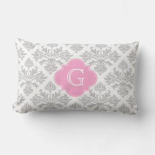 Graue weiße Floral Damask #3 Pink Monogram Label Lendenkissen