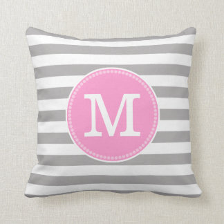 Graue weiße Streifen Minimal Pastel Pink Monogramm Kissen