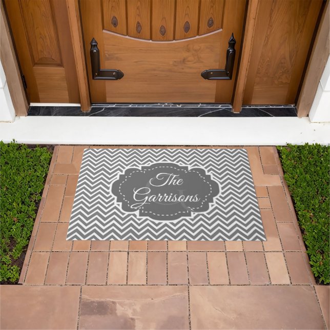 Graue Zickzack Personalisierte Doormat Fußmatte (Außenbereich)